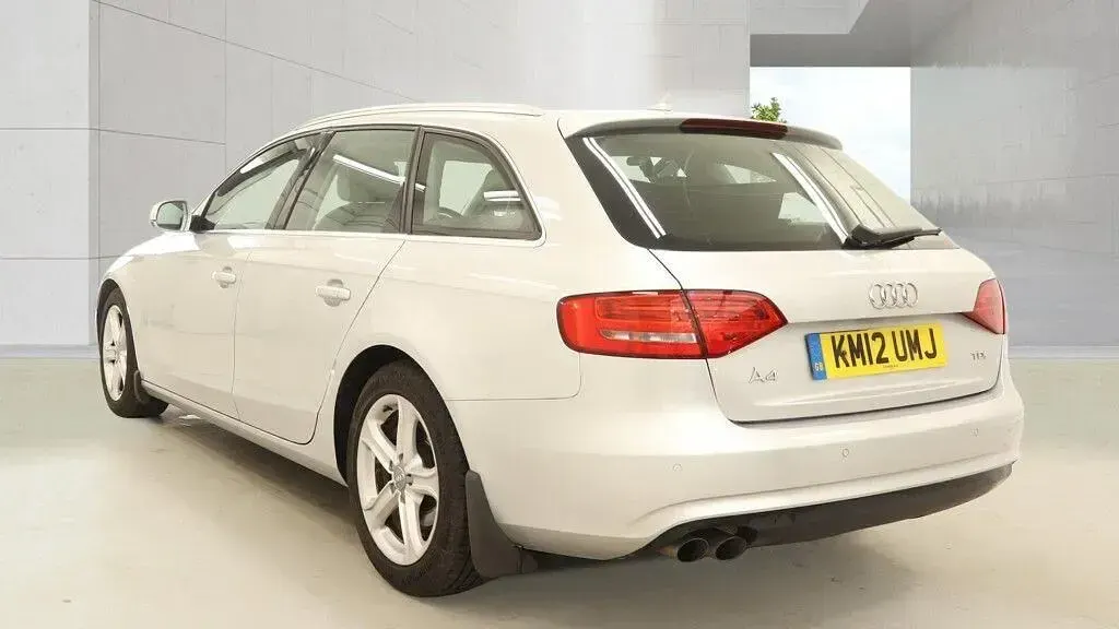 Used Audi A4 Comfort 163 HP (119 kW) 2012 Silver Estate