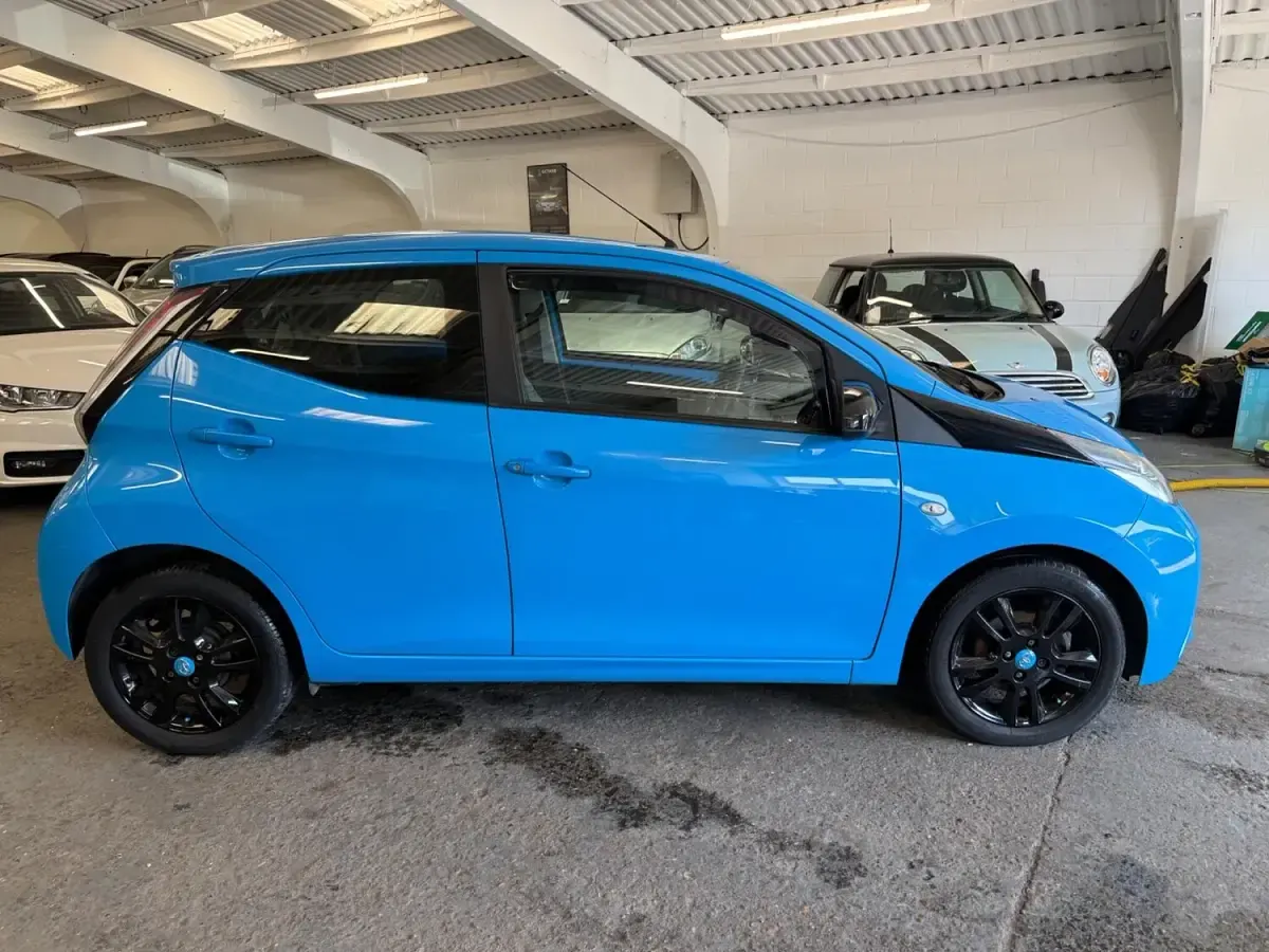 Used Toyota Aygo X-cite 2016 Blue Hatchback