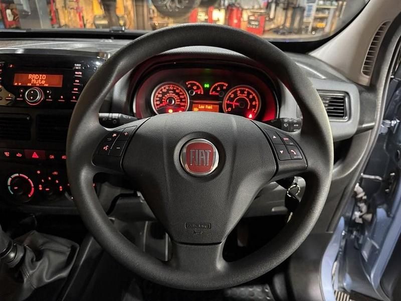 Used Fiat Doblò 94 HP (69 kW) 2020 Blue MPV