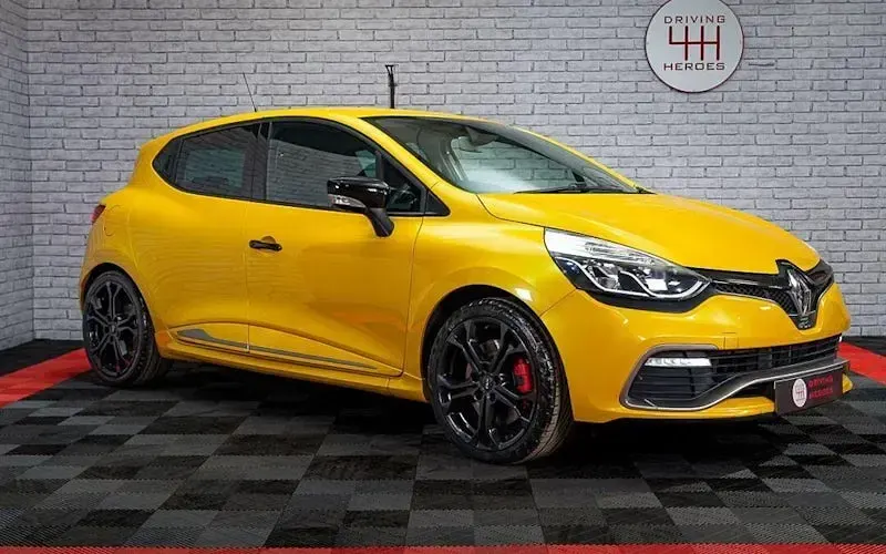 Gebraucht Renault Clio IV 200 PS (147 kW) 2015 Kleinwagen