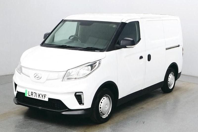 White Used 2021 Maxus eDeliver 3 Van | £6,390 (Good price) - Image 1/4