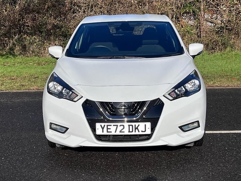 Used Nissan Micra Acenta 92 HP (67 kW) 2022 White Hatchback