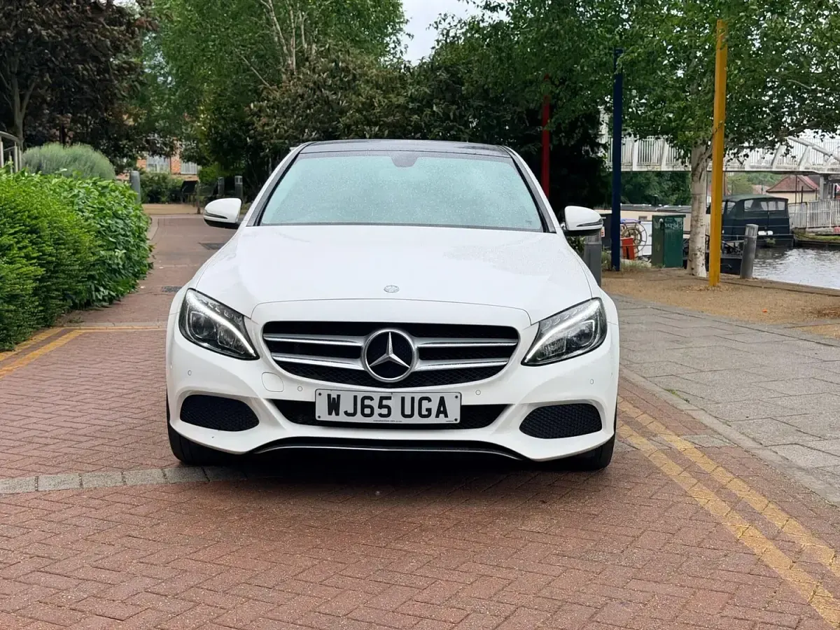 Used Mercedes C350e Premium 2015 White Sedan