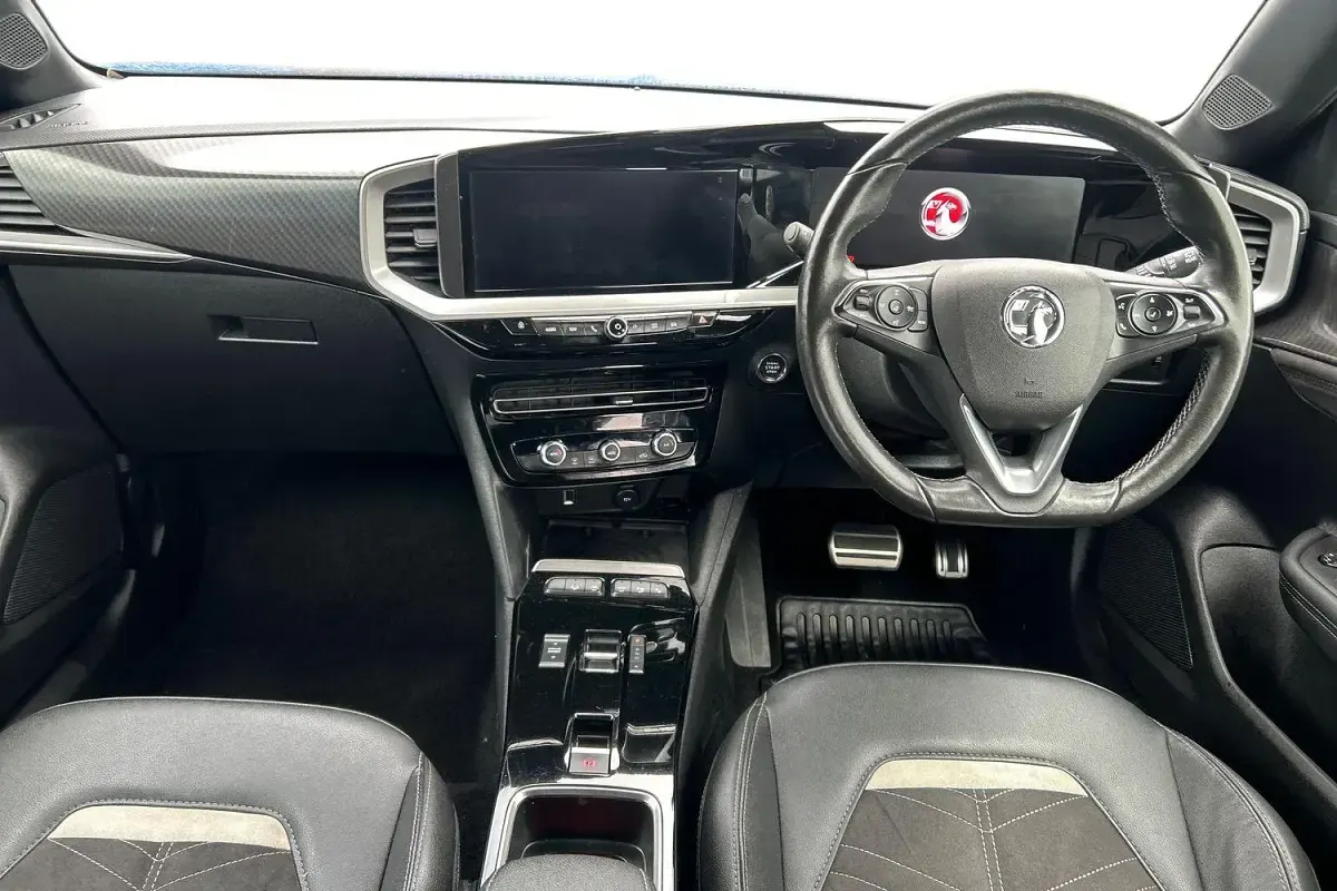 Używany Vauxhall Mokka Ultimate 100 kW (136 KM) 2023 Niebieski SUV