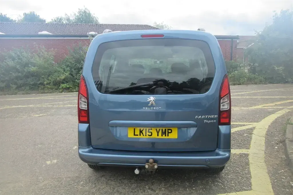 Used Peugeot TePee S 2015 Blue MPV