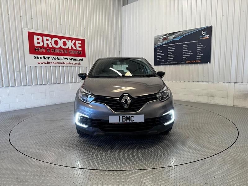 Używany Renault Captur Dynamique 90 KM (66 kW) 2017 Szary SUV