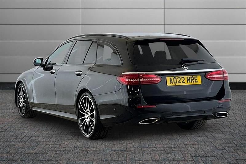 Used Mercedes E200 AMG line 200 HP (147 kW) 2022 Obsidian black Estate