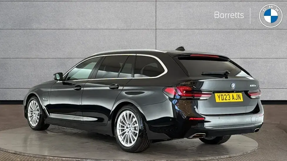 Used BMW 530e Comfort Edition 288 HP (211 kW) 2023 Black Estate