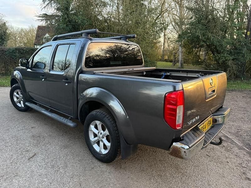 Used Nissan Navara Tekna 2014 Grey Pickup