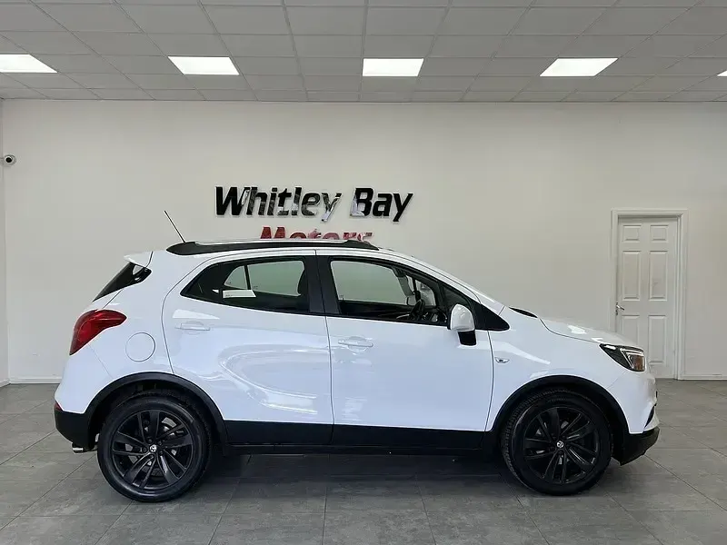Used Vauxhall Mokka X Design Edition 2017 White SUV