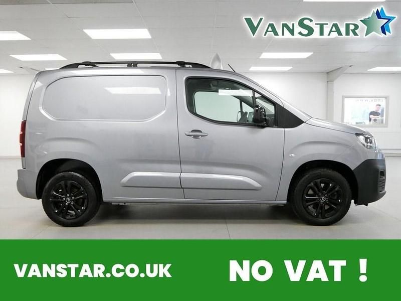 Grey Used 2021 Citroën Berlingo MPV | £13,689 (Expensive) - Image 1/4