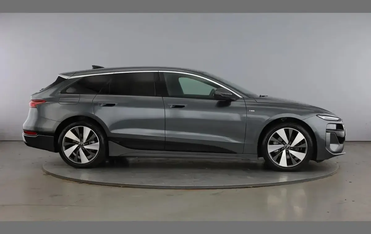Used Audi e-tron S-Line 210 kW (286 HP) 2025 Grey SUV