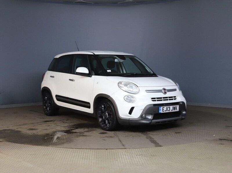 White Used 2013 Fiat 500L Trekking MPV | £2,499 (Super price) - Image 1/4