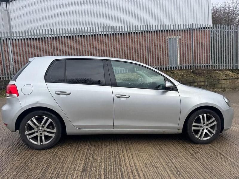 Used VW Golf VI SE 105 HP (77 kW) 2010 Silver Hatchback