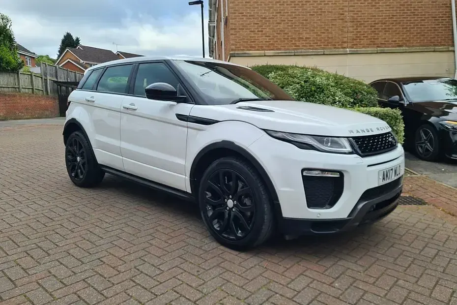 Used Land Rover Range Rover evoque SE 180 HP (132 kW) 2017 Hatchback