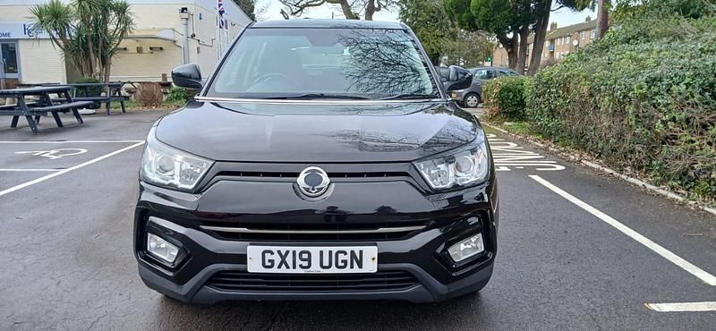 Used Ssangyong (KGM) Tivoli 128 HP (94 kW) 2019 Black SUV