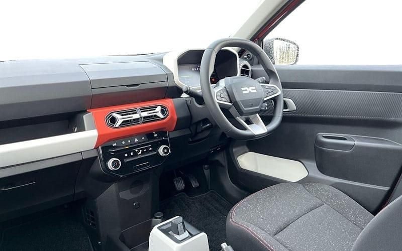 New Dacia Spring Expression 33 kW (45 HP) 2025 Hatchback