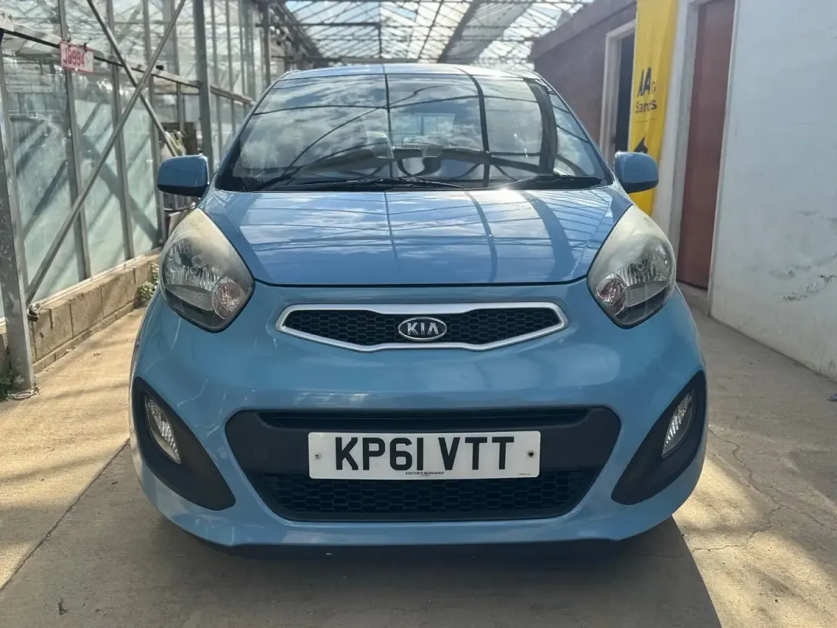Used Kia Picanto 68 HP (50 kW) 2011 Blue Hatchback