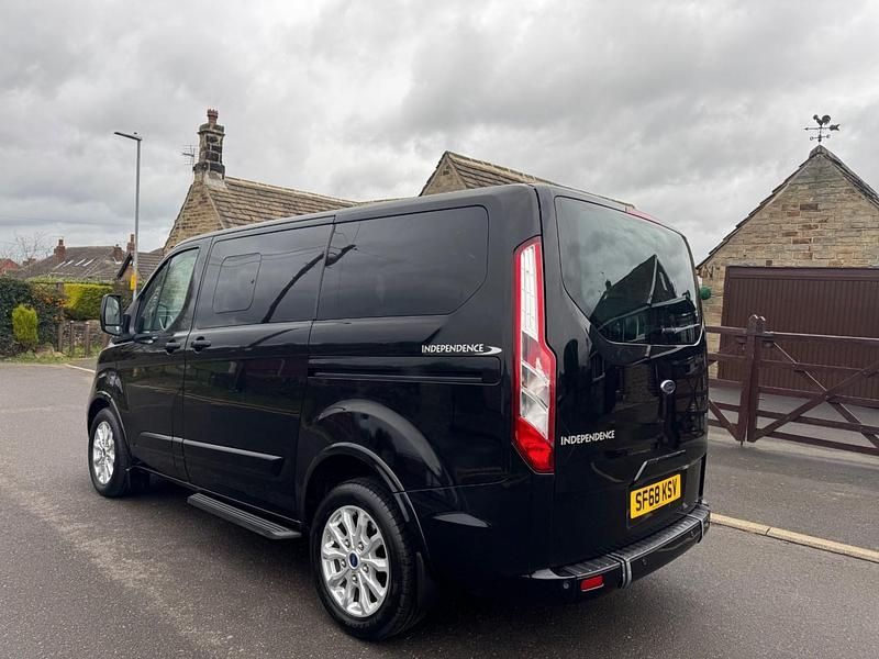 Used Ford Tourneo Titanium 2018 Black MPV