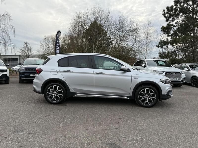 Used Fiat Tipo Cross 128 HP (94 kW) 2024 Grey Hatchback