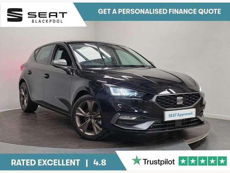 Black Used 2025 Seat Leon FR Hatchback | £22,995 (Expensive) - Image 1/4