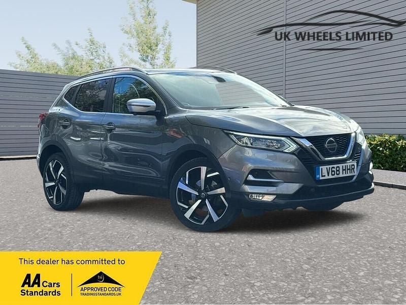 Grey Used 2018 Nissan Qashqai Tekna+ SUV | £13,990 (Fair price) - Image 1/3