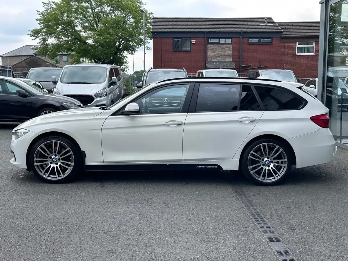 Used BMW 330 M Sport 265 HP (194 kW) 2019 White Estate