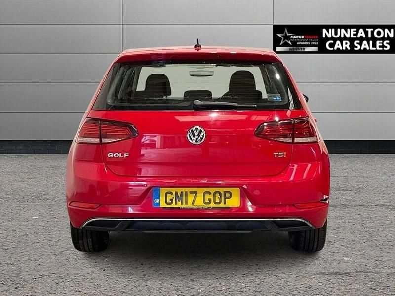 Used VW Golf VII SE 125 HP (91 kW) 2017 Red Hatchback