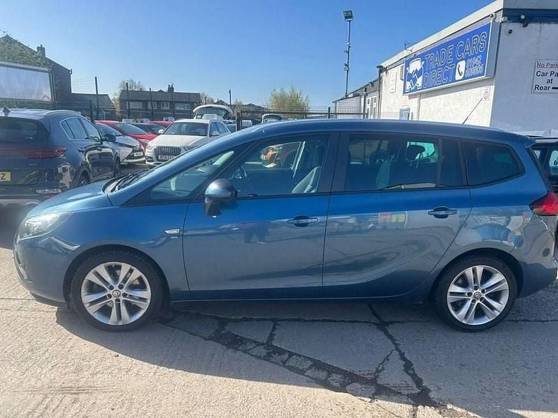 Used Vauxhall Zafira Tourer SRi 165 HP (121 kW) 2015 Blue MPV
