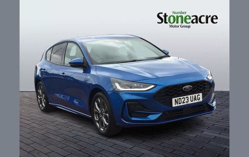 Blue Used 2023 Ford Focus ST-Line Hatchback | £16,750 (Fair price) - Image 1/4