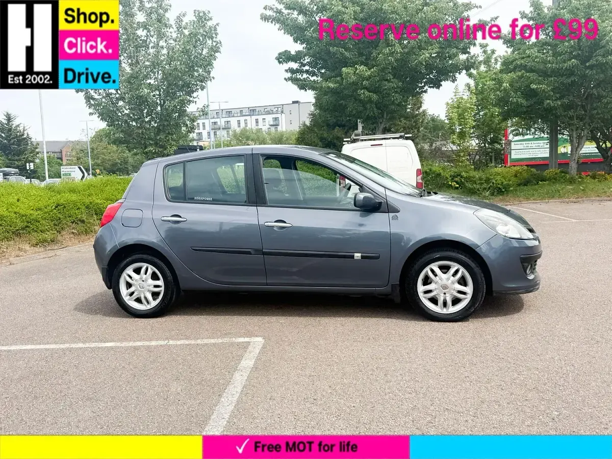 Used Renault Clio Dynamique 98 HP (72 kW) 2006 Blue Hatchback