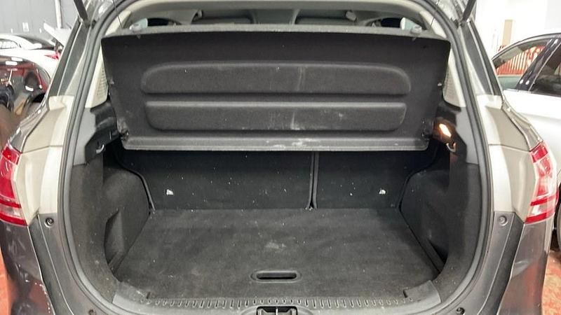 Image 2/4