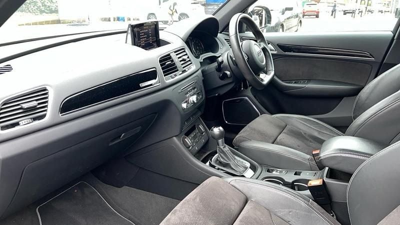 Used Audi Q3 Black Edition 180 HP (132 kW) 2018 Grey SUV