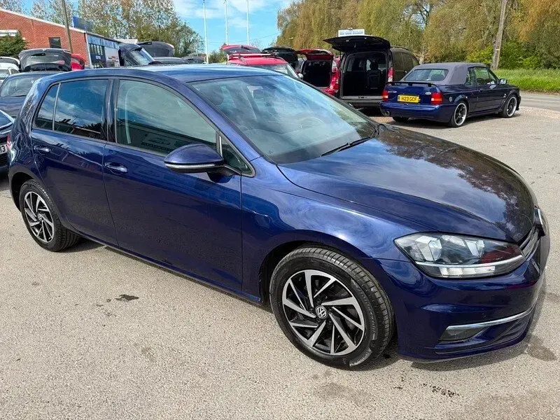Used VW Golf VII Match 150 HP (110 kW) 2019 Blue Hatchback