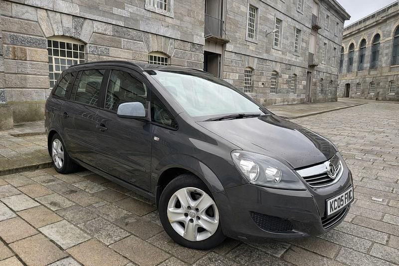 Used Vauxhall Zafira 115 HP (84 kW) 2013 Grey MPV