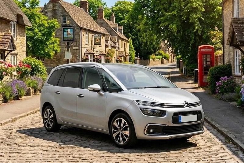 Used Citroën Grand C4 Picasso Feel 130 HP (95 kW) 2019 Grey MPV