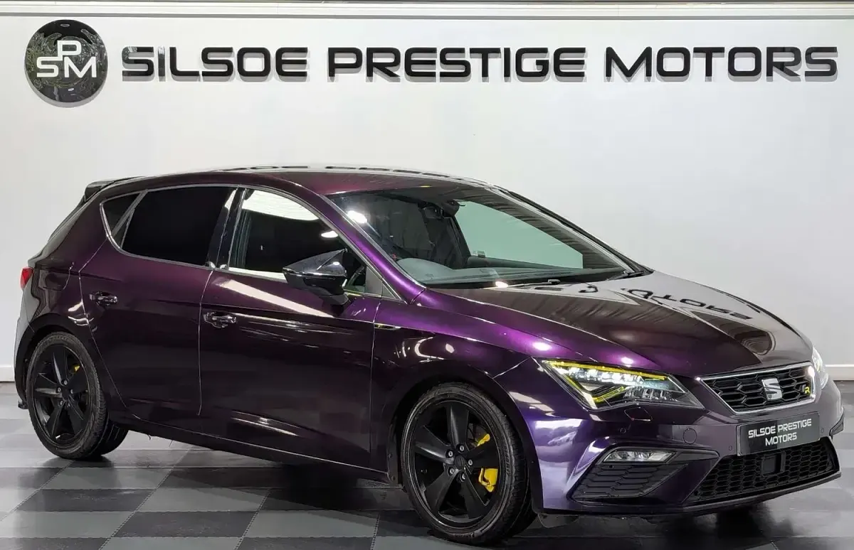 Used Seat Leon Black Edition 2020 Mauve/purple Hatchback