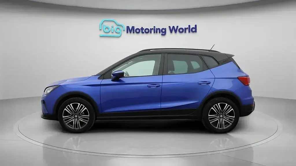 Used Seat Arona SE 95 HP (69 kW) 2023 Blue SUV