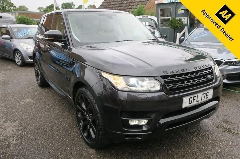Grey Used 2015 Land Rover Range Rover HSE SUV | £17,995 (Good price) - Image 1/3