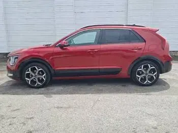 Used Kia Niro 139 HP (102 kW) 2024 Red SUV