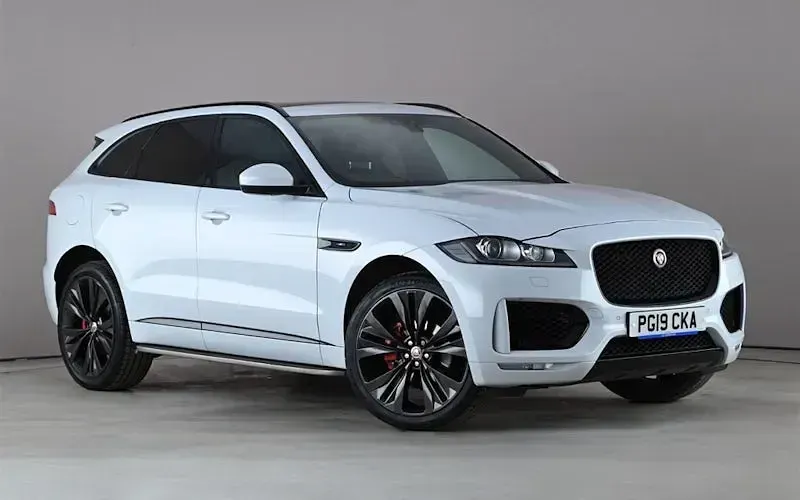 Second-hand Jaguar F-Pace Chequered Flag 250 CP (183 kW) 2019 SUV
