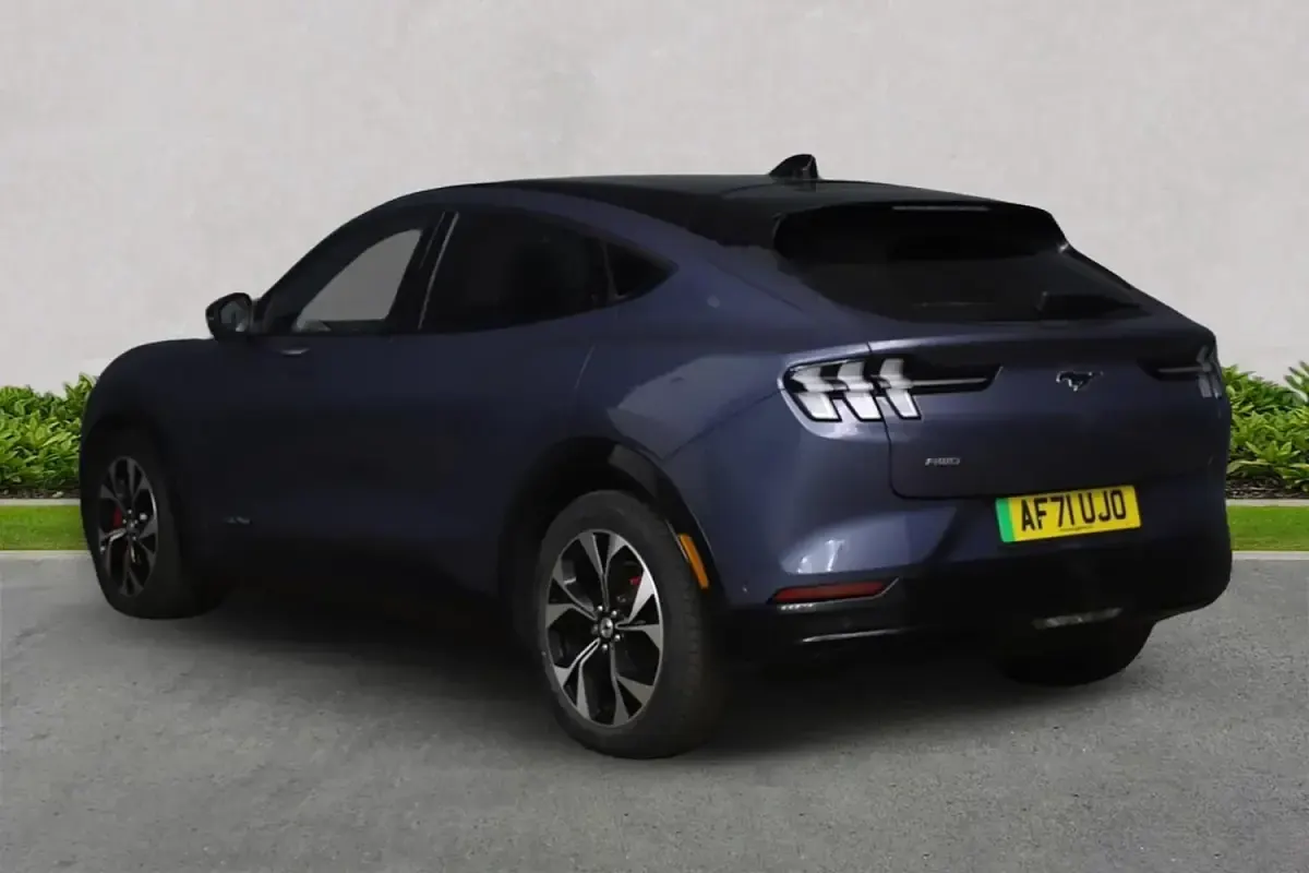 Used Ford Mustang Mach-E Extended Range 258 kW (351 HP) 2021 Blue SUV