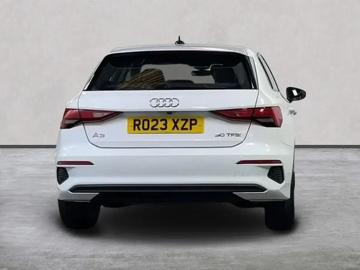 Used Audi A3 Sportback Premium 110 HP (80 kW) 2023 White Hatchback