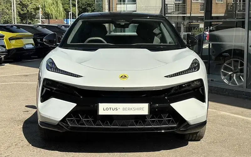 Used Lotus Eletre 450 kW (612 HP) 2026 SUV