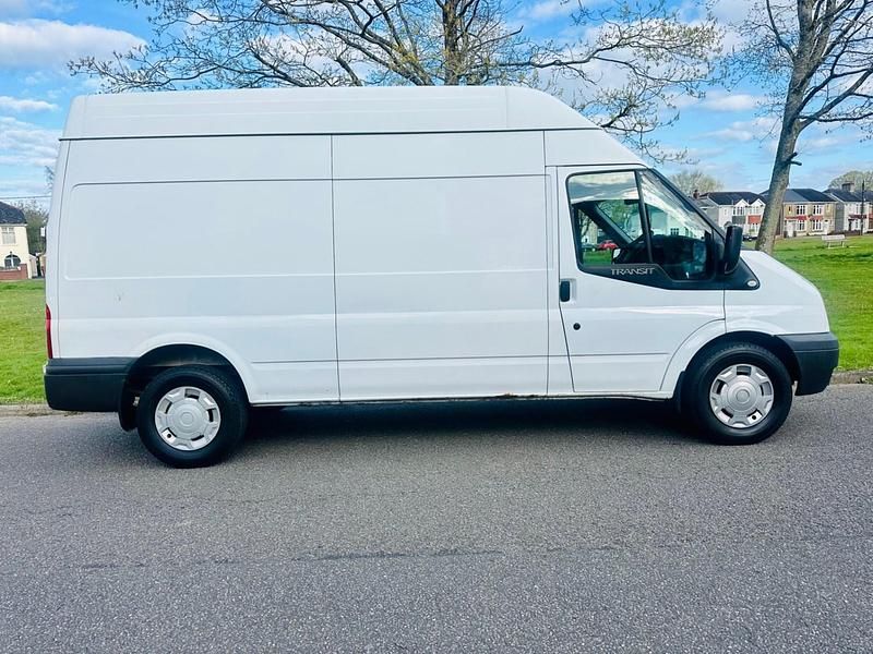 Begagnad Ford Transit 125 HK (91 kW) 2012 Vit Van