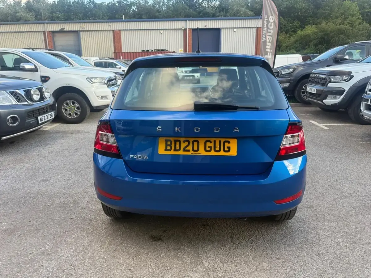 Used Skoda Fabia SE 60 HP (44 kW) 2020 Blue Hatchback