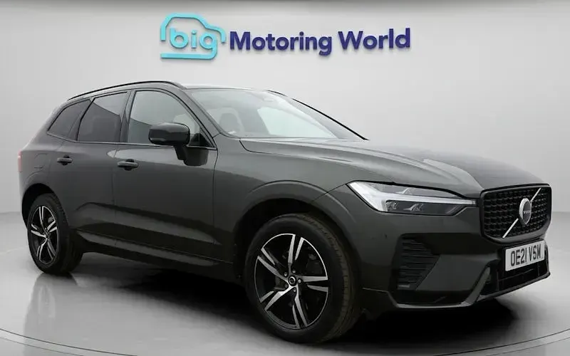 Used Volvo XC60 R-Design 250 HP (183 kW) 2021 SUV