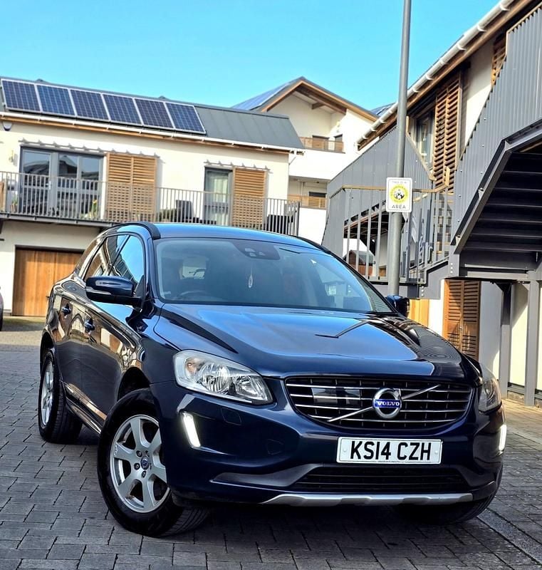 Used Volvo XC60 SE 2014 Blue SUV