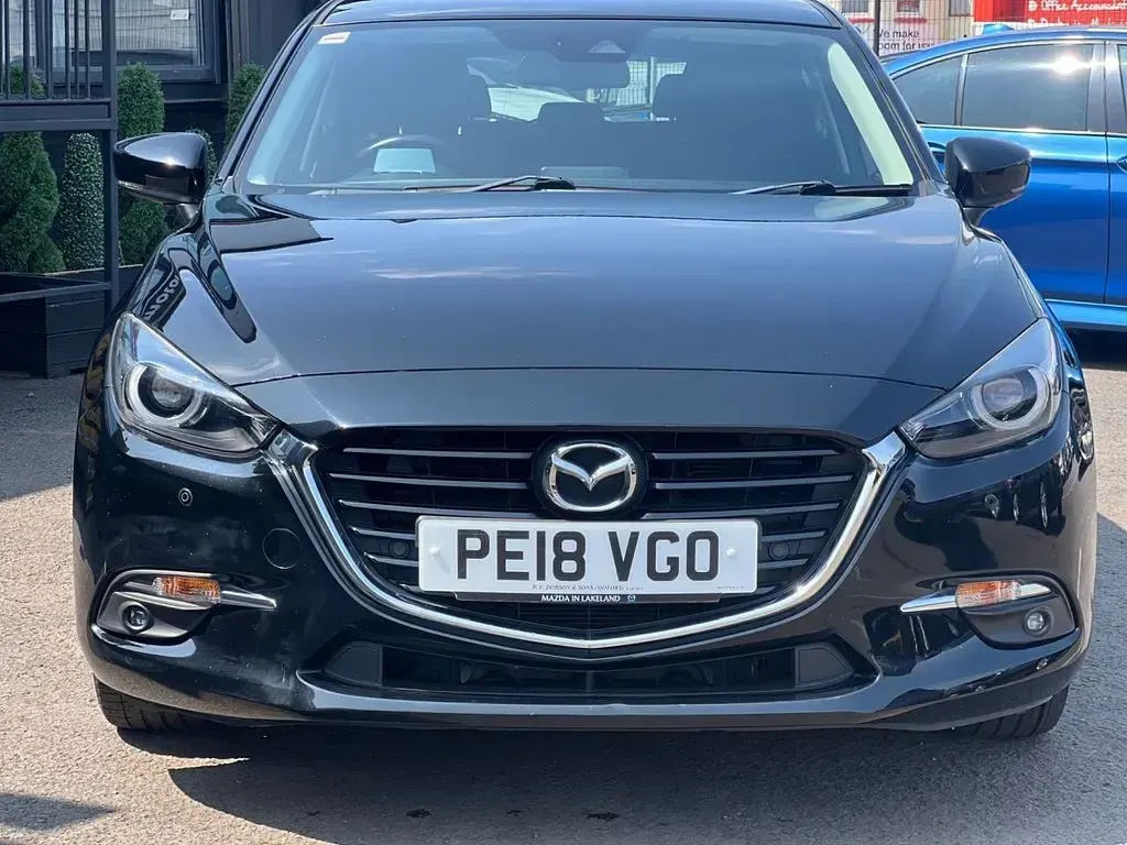 Used Mazda 3 Inclusive 121 HP (88 kW) 2018 Black Hatchback