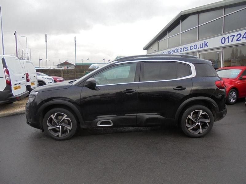 Black Used 2021 Citroën C5 Shine Hatchback | £10,994 (Good price) - Image 1/4